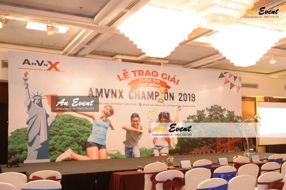 Thi công backdrop giá rẻ Hà Nội - Tổ chức sự kiện Lễ trao giải AMVNX - Khách sạn Hilton Hà Nội
