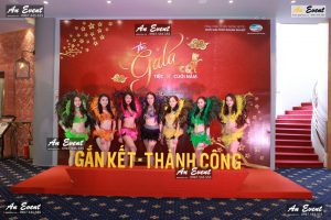 Thi công backdrop cho thuê tiệc tất niên Viettel