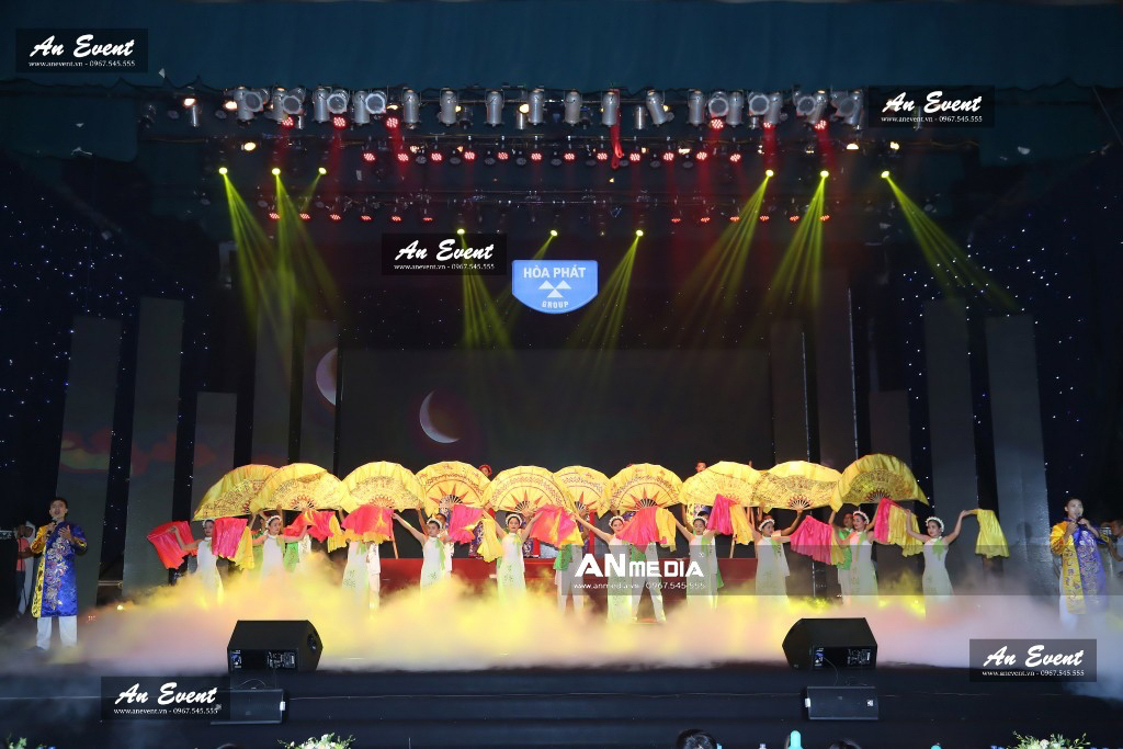 Da Nhu May Am Tham Doi Cho Roi Bay Theo