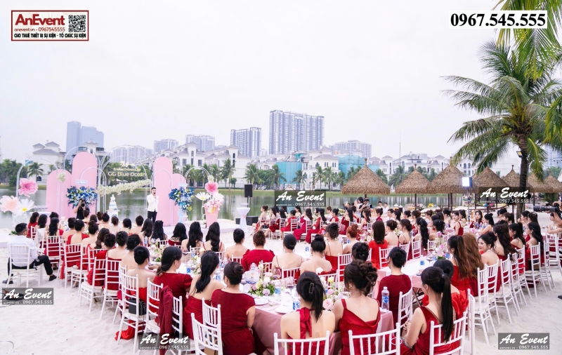 Thuê ghế tiffany trắng
