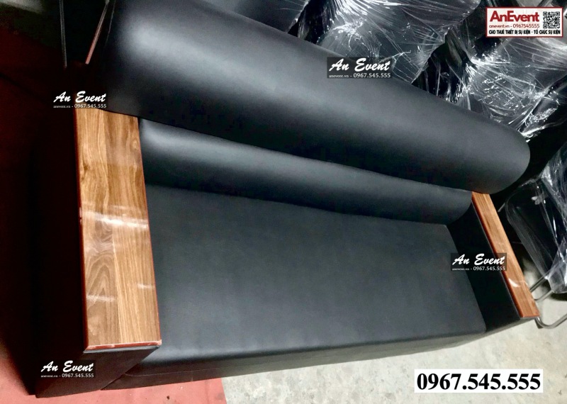 Cho thuê sofa đôi, bằng da, màu đen